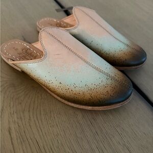 Sabah women’s mules/ leather size 39!